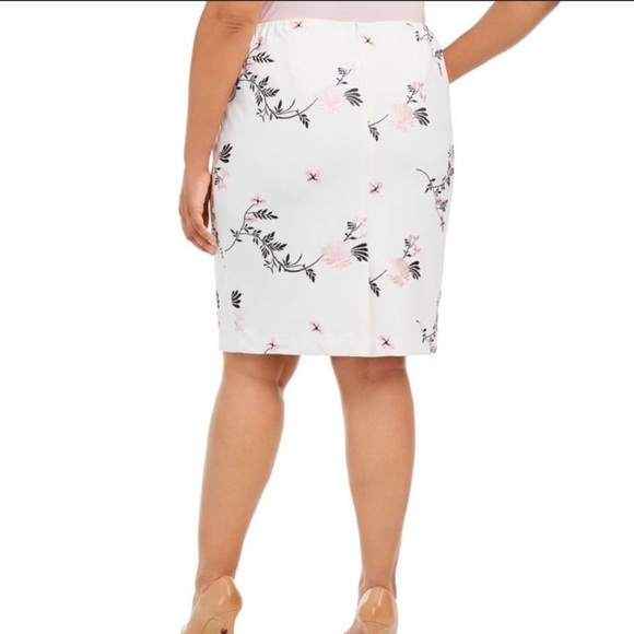 Kasper Women's Embroidered Floral Skirt size 16 - Picture 5 of 10